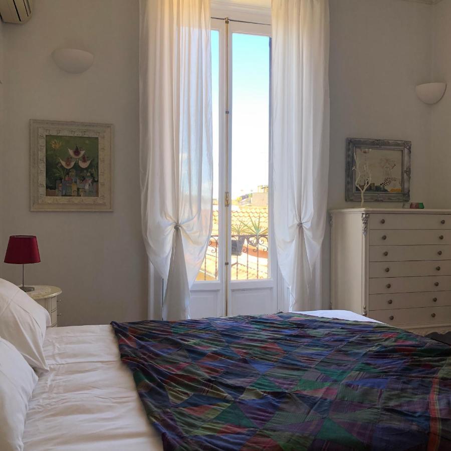 Apartamento Sant'Ambrogio With Charme Milán Exterior foto
